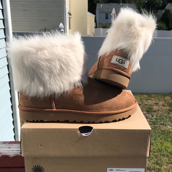 UGG Mini Toscana Cuff Boots - Picture 7 of 7